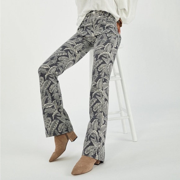 Anthropologie Denim - Pilcro Anthropologie Ultra High Rise Bootcut Paisley Jeans - size 31 tall